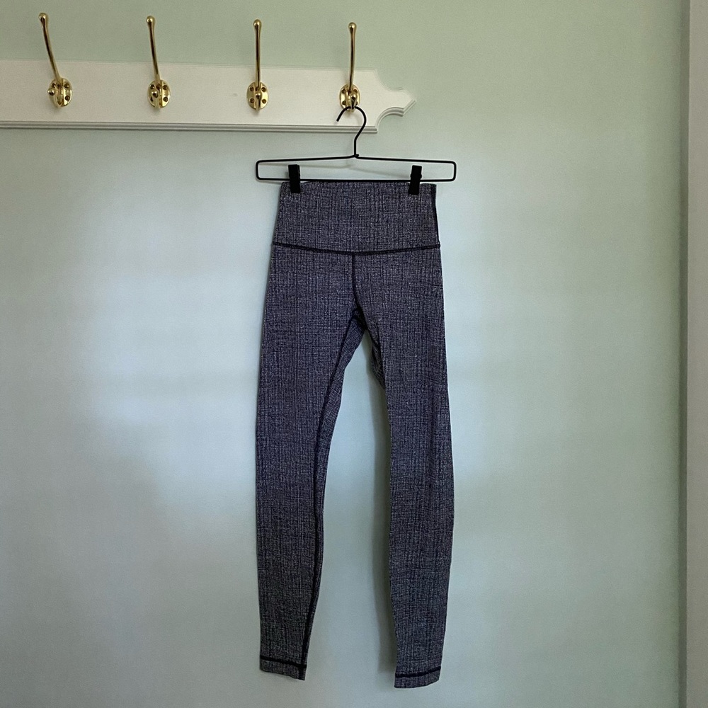 LULULEMON patterned leggings
